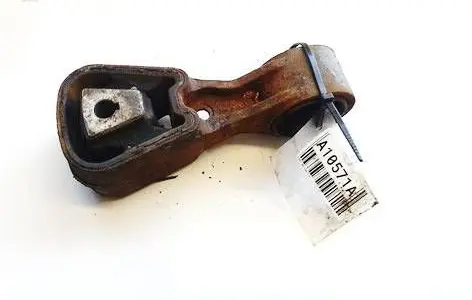 Peugeot 406 Engine mount bracket 
