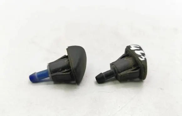 Hyundai Santa Fe Windshield washer spray nozzle ECJ18
