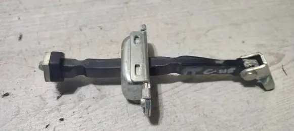 Toyota C-HR I Front door check strap stopper