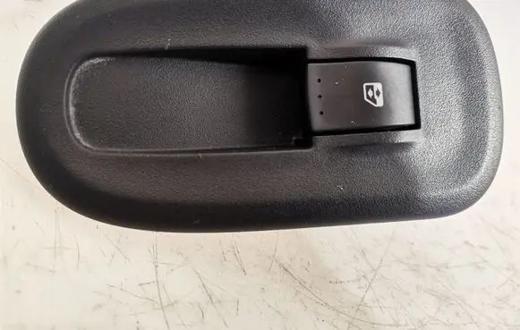 Renault Master III Electric window control switch 8200548968 1007478