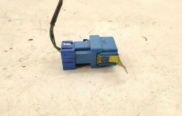 Nissan Primera Cruise control relay 252309F900