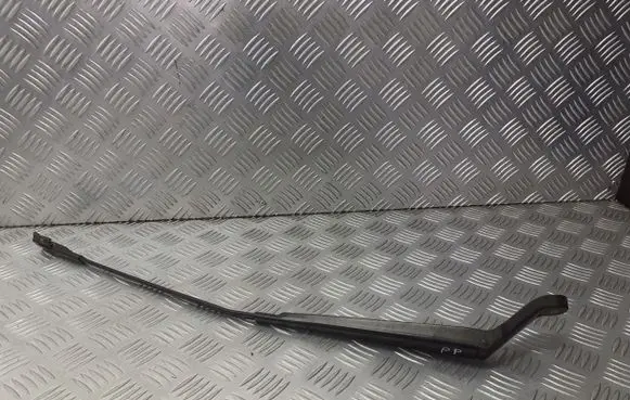 Peugeot 407 Front wiper blade arm