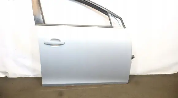 Chevrolet Cruze Front door