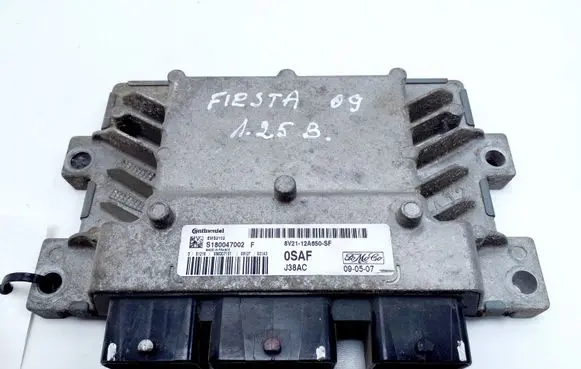 Ford Fiesta Engine control unit/module 8V2112A650SF 0SAF