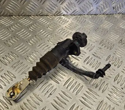 Audi A4 S4 B5 8D Clutch slave cylinder 8E1721401