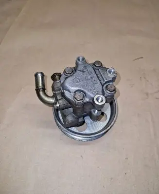 Audi A4 S4 B6 8E 8H Power steering pump 068145255
