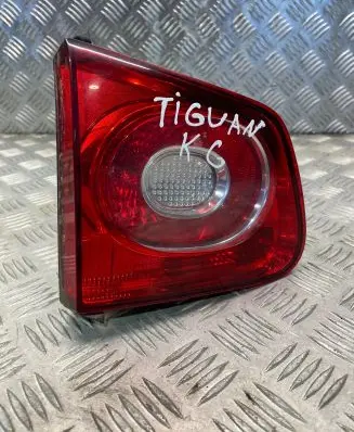Volkswagen Tiguan Tailgate rear/tail lights 5N0945093C 19509 00969203