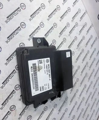 Volkswagen PASSAT B8 Hand brake control module 3C0907801J