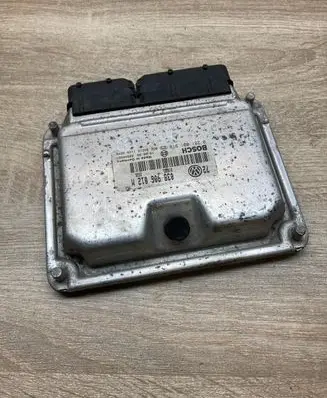 Volkswagen Golf IV Engine control unit/module ECU 038906012M 0281001979