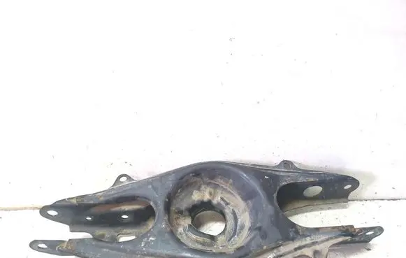 Mercedes-Benz C W204 Rear upper control arm/wishbone A20092010