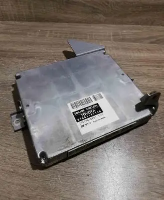 Toyota Prius (XW20) Engine control unit/module ECU 8966147120 2751005471
