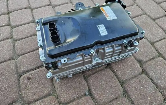 Toyota Camry VIII XV70 Voltage converter inverter G9200-33150-