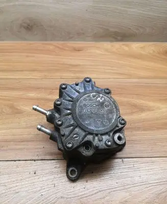 Audi A3 S3 8L Vacuum pump 03G145209C 240707B