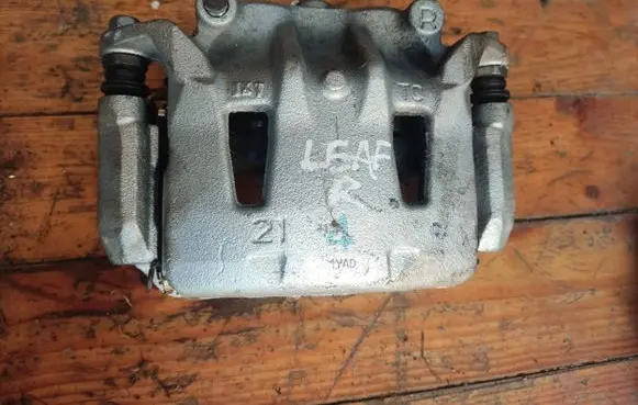 Front brake caliper