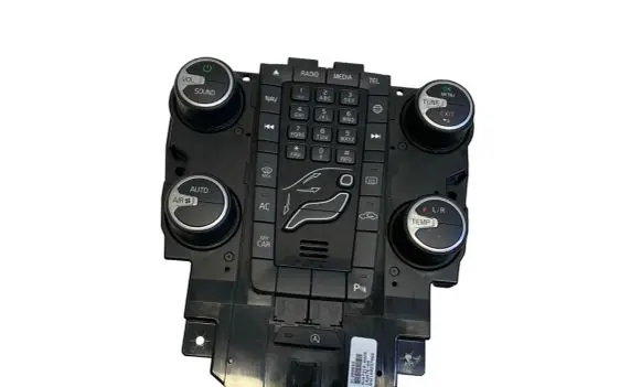 Volvo V40 Climate control unit 31398643 MU473100026