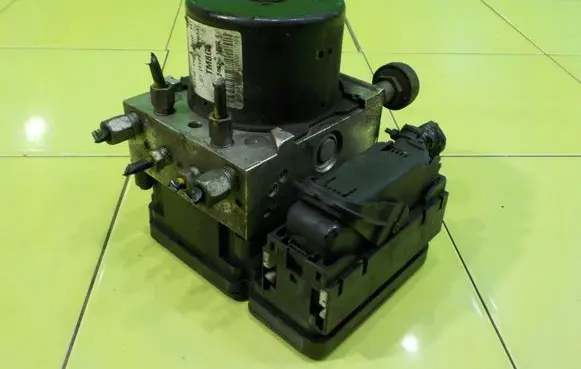 Honda Insight ABS Pump 57110TM8G010M1