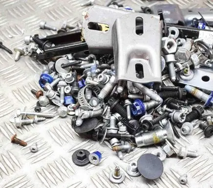 Maserati Ghibli Nuts/bolts 6700014250
