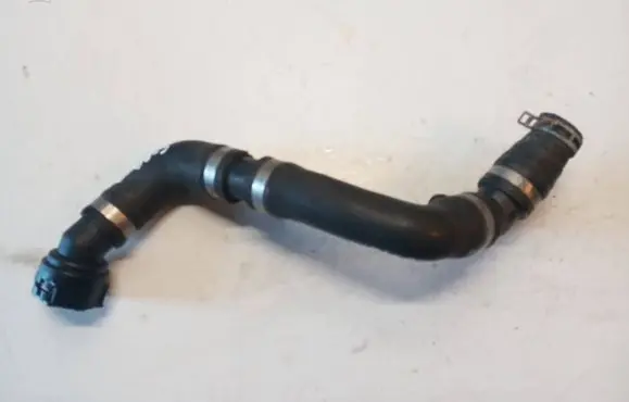Volvo V60 Engine coolant pipe/hose 207534