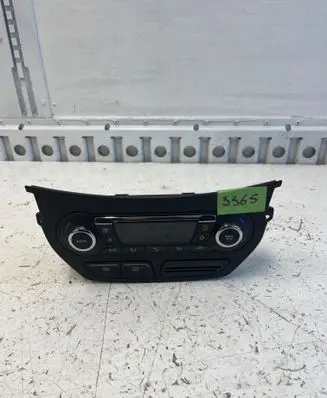 Ford C-MAX II Climate control unit AM5T18C612BM 0259A