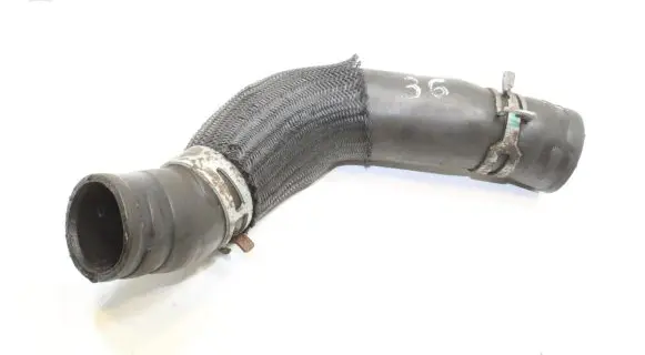 Toyota Avensis T270 Engine coolant pipe/hose