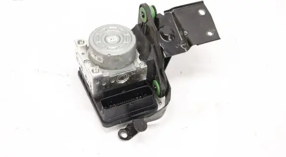Volkswagen Golf VIII Master brake cylinder 5WA614517BL