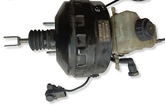 BMW 3 E90 E91 Brake booster 6764126 22523535300749