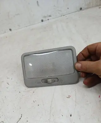 Suzuki Grand Vitara I Rear seat light 98B13