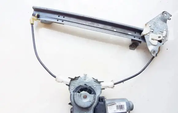 Nissan Qashqai+2 Sliding door window regulator with motor