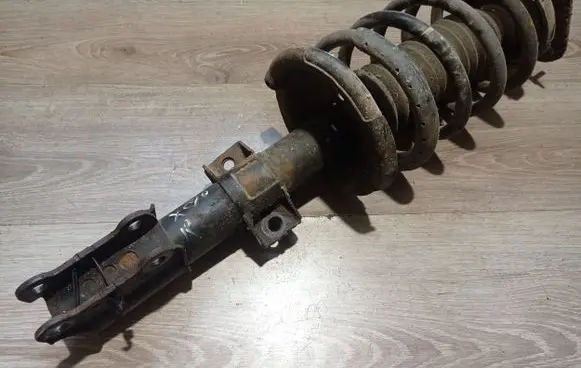 Volvo XC90 Front shock absorber with coil spring 824904000041 30645515 30645515A