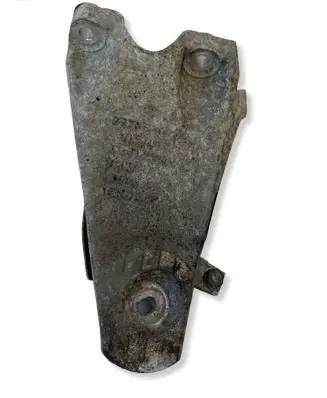 BMW 5 E60 E61 Engine mounting bracket 6770634