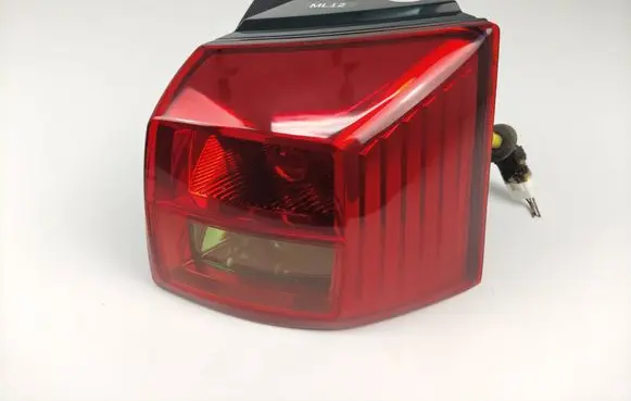 Peugeot 4007 Rear/tail lights 22087919