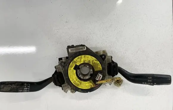 Mazda 626 Wiper turn signal indicator stalk/switch 17B369