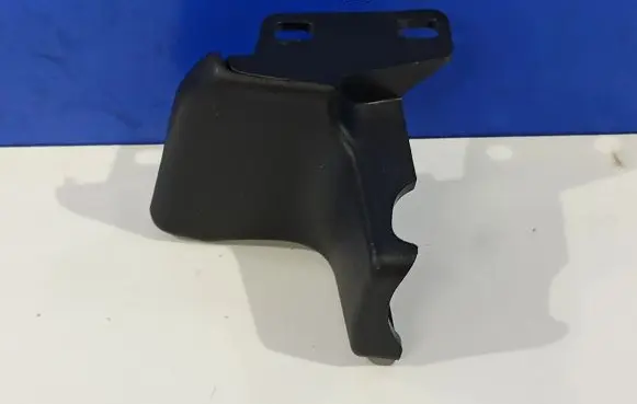 Volvo XC90 Front door seat control surround trim 39832076