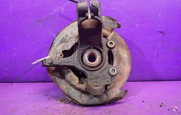Volvo C30 Front wheel hub spindle knuckle