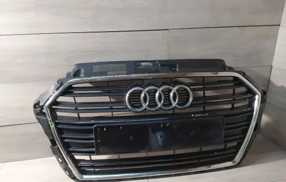 Audi A3 S3 8V Front bumper upper radiator grill 8V3853651A
