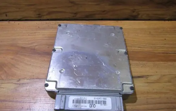 Ford Mondeo MK I Engine control unit/module 95bb12a650vb quid