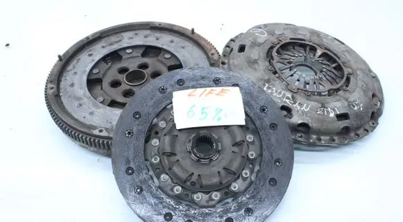 Volkswagen Touran I Clutch set kit B8805