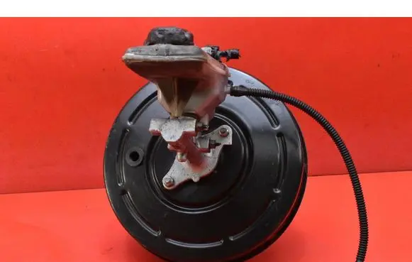 Renault Trafic II (X83) Brake booster 8200837097