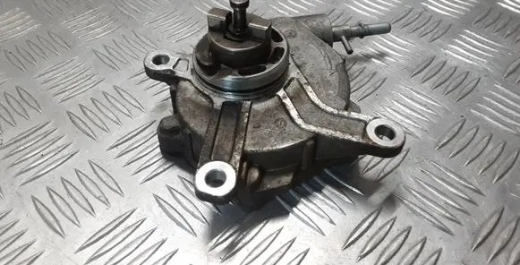 Toyota Corolla Verso AR10 Vacuum pump