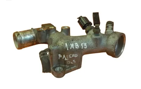 Mitsubishi Pajero Engine coolant pipe/hose 1MB85