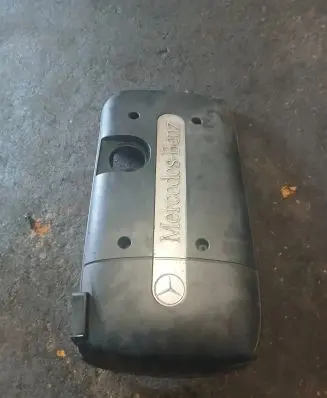 Mercedes-Benz C W203 Engine cover (trim) A6110101067