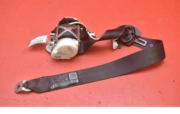 Volkswagen PASSAT CC Front seatbelt 3C1857705P