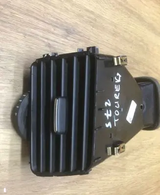 Volkswagen Touareg II Dash center air vent grill 7P2819728