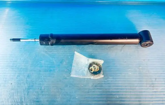Volkswagen PASSAT B3 Rear shock absorber/damper 443209