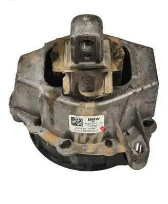BMW 4 G22 G23 G24 G26 Engine mount bracket 7581617