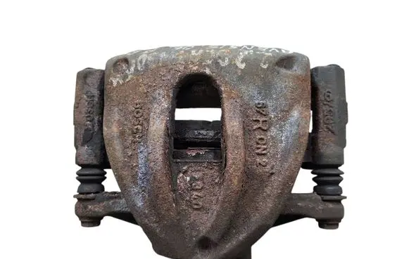 Toyota Avensis T250 Front brake caliper 
