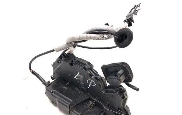 Volkswagen Polo VI Front door lock 5TB837015A