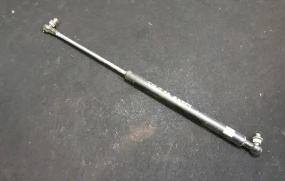 Mitsubishi Colt Tailgate/trunk strut/damper