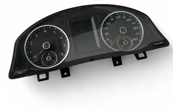 Volkswagen Tiguan Speedometer (instrument cluster) 5N0920872