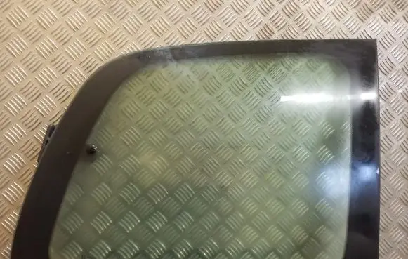 Opel Sintra Rear side window 43R001238
